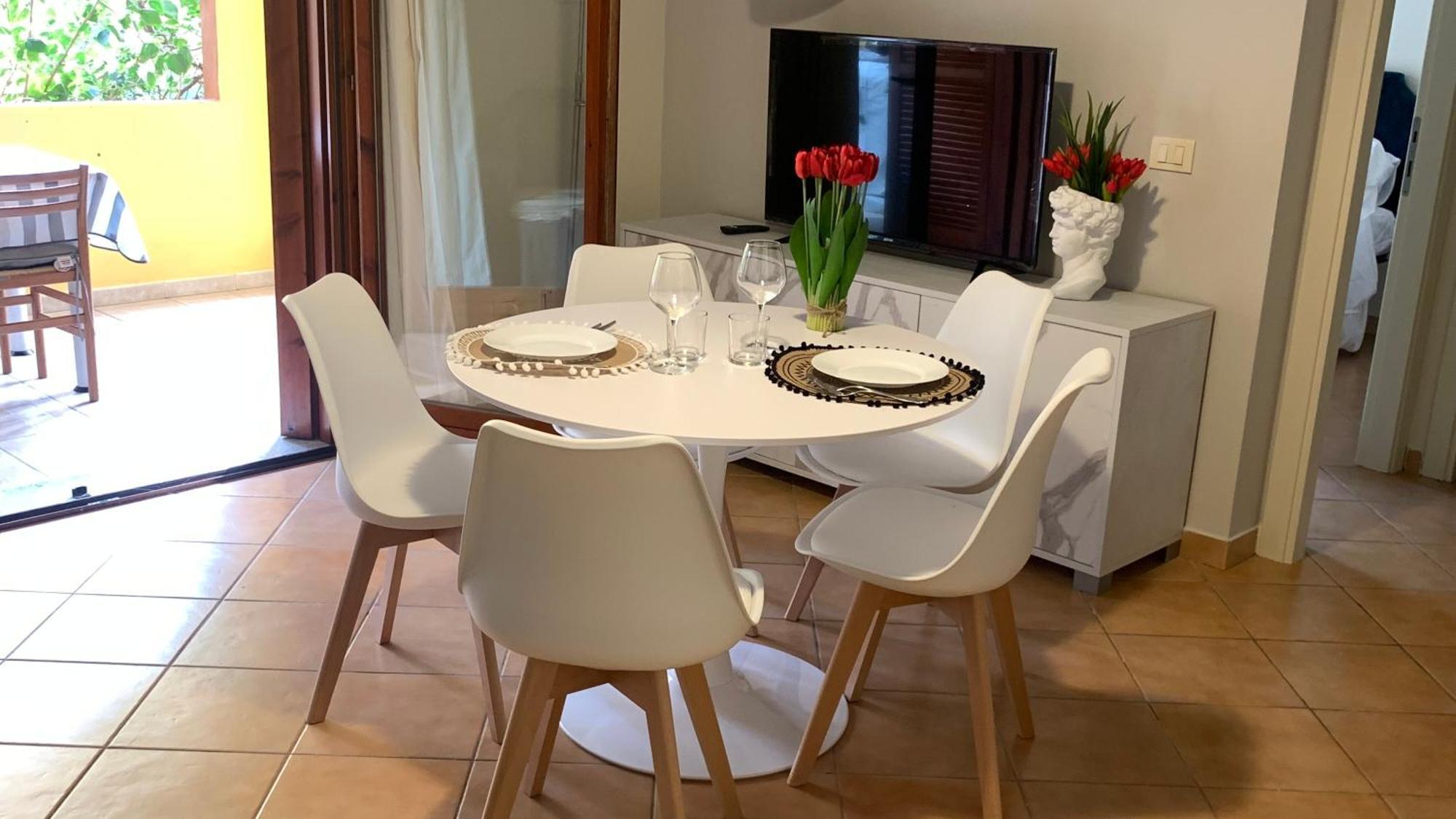 Nest House - Esclusivo Appartamento Marina Di Olbia- Mater Olbia - Beaches - Close To The Airport - Private Parking- Full Comforts - Eksteriør bilde