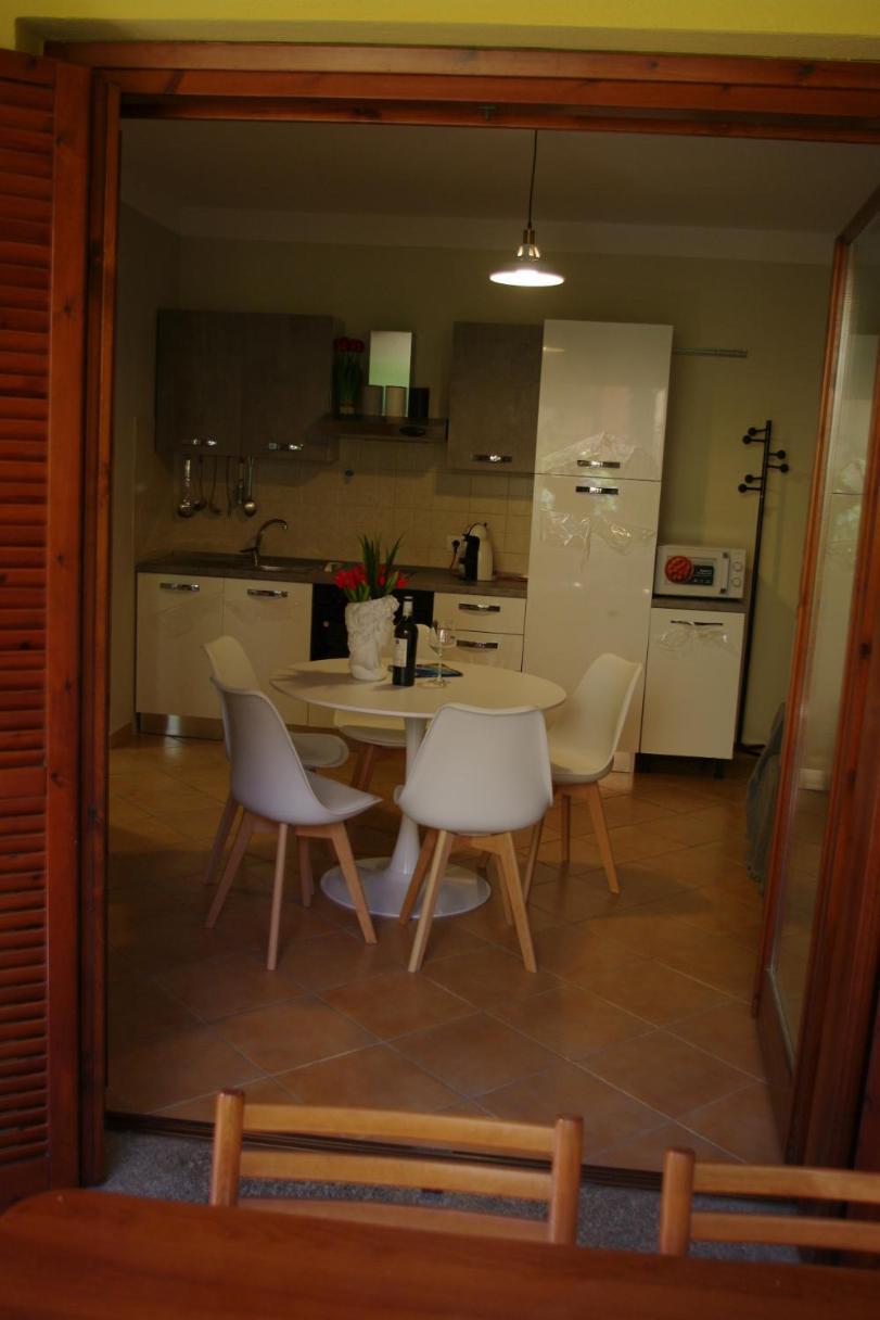Nest House - Esclusivo Appartamento Marina Di Olbia- Mater Olbia - Beaches - Close To The Airport - Private Parking- Full Comforts - Eksteriør bilde